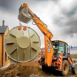 NAUTILUS 9 m³ NA KLÍČ L – plastová samonosná jímka - žumpa bez starostí - na míru